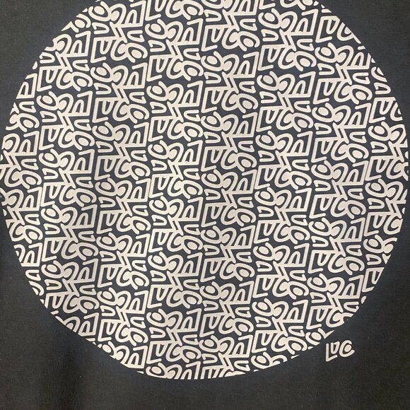 *Never used* Modern Pattern Charcoal Tee - LuCo - Picture 4 of 4